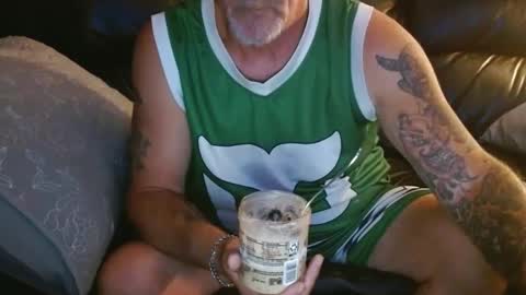 Snapshot of bostonguy1969 chatting on September 27, 2:42 am bostonguy1969 online show from September 27, 2:42 am