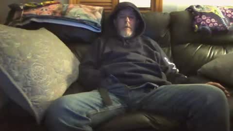 Snapshot of bostonguy1969 chatting on February 2, 3:43 am bostonguy1969 online show from February 2, 3:43 am