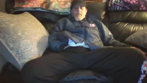 Snapshot of bostonguy1969 chatting on February 18, 8:37 pm bostonguy1969 online show from February 18, 8:37 pm