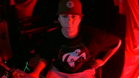 Bowerboi1217 online show from November 20, 7:07 am