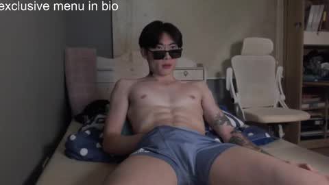 boxman556990 online show from December 16, 3:35 am