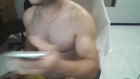 boy_fitbrutal online show from February 11, 10:18 pm