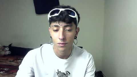 Boy Astro online show from January 11, 1:27 am