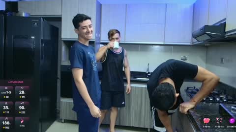 Angelo Mark Fernando Taylor online show from December 17, 11:28 am