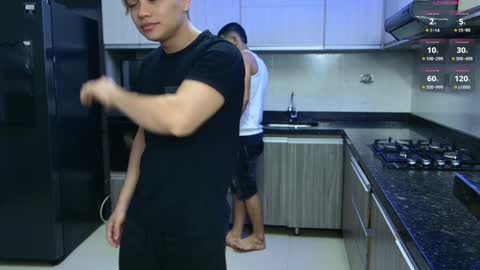 Angelo Mark Fernando Taylor online show from December 21, 11:33 am