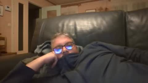 bozo81 online show from September 16, 7:36 pm