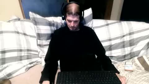 Snapshot of bponie1 chatting on November 1, 1:42 am bponie1 online show from November 1, 1:42 am