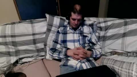 Snapshot of bponie1 chatting on September 28, 1:25 am bponie1 online show from September 28, 1:25 am