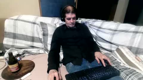 Snapshot of bponie1 chatting on September 19, 2:12 am bponie1 online show from September 19, 2:12 am