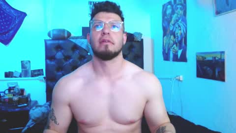 brad hot boy online show from March 11, 7:32 pm