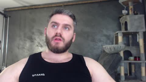 Snapshot of brad_pittfall chatting on December 21, 1:42 pm ask me online show from December 21, 1:42 pm