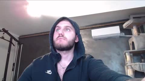 Snapshot of brad_pittfall chatting on September 23, 8:19 pm ask me online show from September 23, 8:19 pm