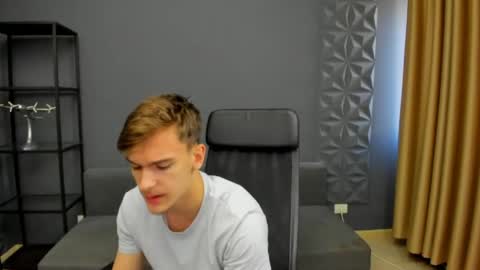 BradyFlint online show from April 21, 4:29 am