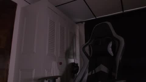 brasi_ online show from October 31, 6:00 pm