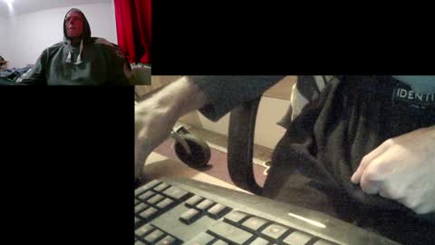 Snapshot of bremer64 chatting on December 30, 11:04 am bremer64 online show from December 30, 11:04 am