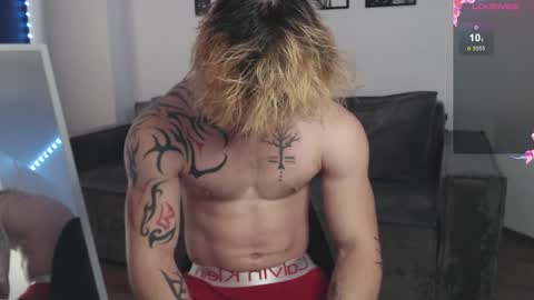 Snapshot of brendan__piks chatting on October 24, 10:50 am brendan__piks online show from October 24, 10:50 am