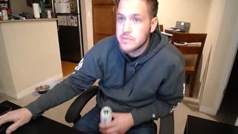 Snapshot of brettbwc89 chatting on October 25, 7:59 pm brettbwc89 online show from October 25, 7:59 pm