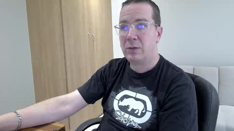 Brett online show from November 1, 10:08 am