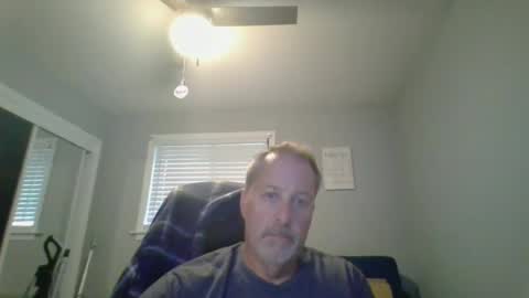 hey online show from June 25, 8:02 pm