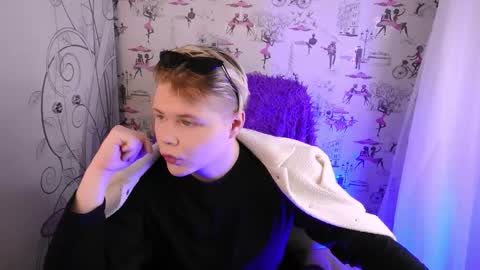 brian_mils online show from February 8, 11:27 am