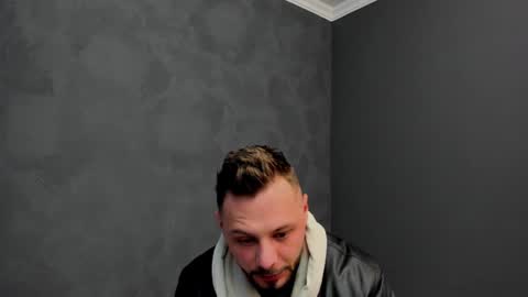 Brian online show from December 8, 6:11 am