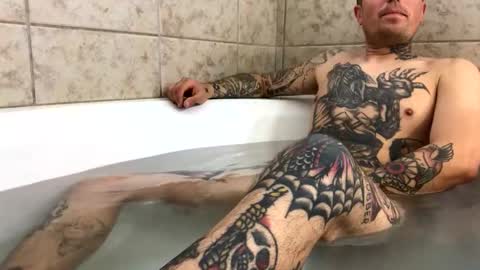 Snapshot of brngitdwn chatting on November 1, 7:51 pm BrngItDwn online show from November 1, 7:51 pm