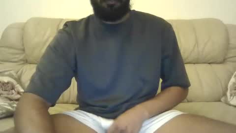 brownbd32 online show from December 16, 7:32 pm