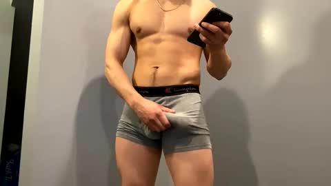 browndaddy4713 online show from March 25, 2:48 am