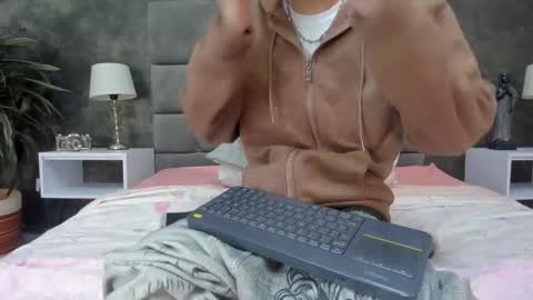 Bruce Hans online show from March 29, 12:16 pm