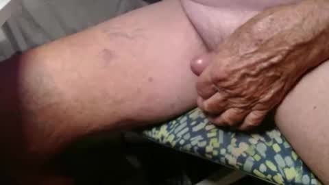 bruceb124u online show from November 3, 5:33 am