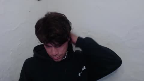 brucewayne1_ online show from September 24, 4:16 pm