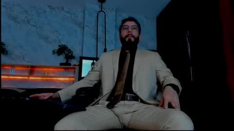 Andres Suarez online show from March 3, 5:02 pm