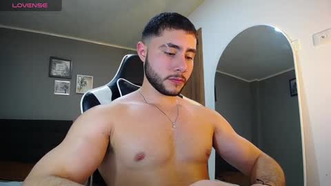 bryan_oficials online show from December 30, 10:45 pm