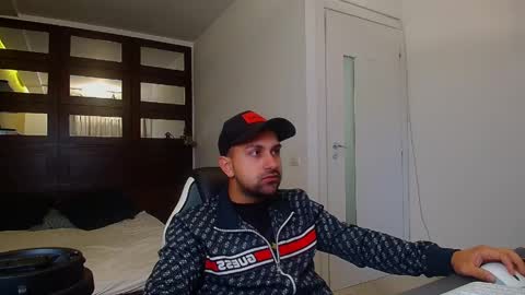 BryceReign online show from May 1, 4:49 am
