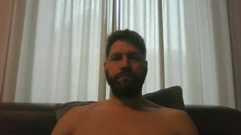 bubblebee1982 online show from November 28, 9:33 am