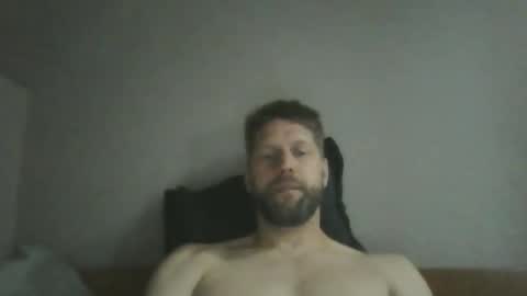 bubblebee1982 online show from May 31, 5:23 pm