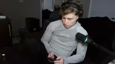 BubblebuttBdn online show from December 15, 1:46 am