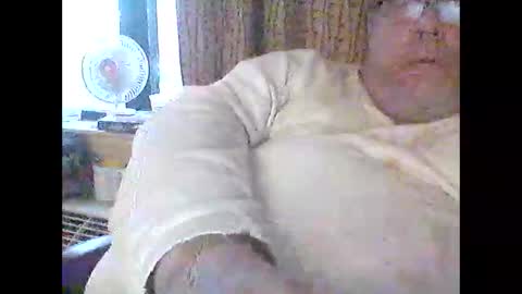 buddyluvzumore online show from February 13, 10:33 pm