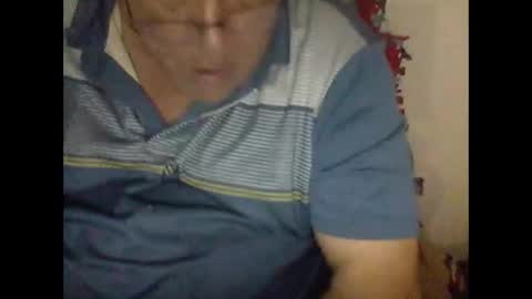 buddyluvzumore online show from January 2, 2:11 am