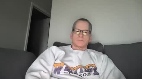 budman004 online show from February 21, 10:11 pm