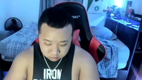 buffsexyman24 online show from March 1, 3:10 am