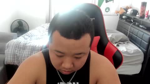 buffsexyman24 online show from March 11, 6:41 pm