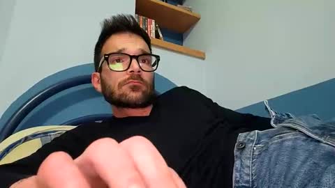 Bullboy9292 online show from January 12, 12:47 am