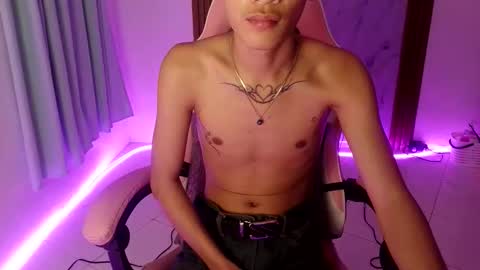 burger_kingxxx online show from March 28, 11:05 pm