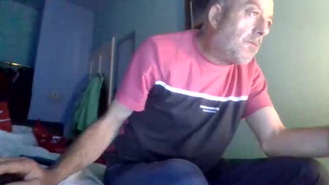 burnleyguy1977 online show from June 6, 9:15 am