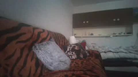 Tonight I am looking forward to see Girls stretch their Buttholes JUICY online show from January 3, 2:30 pm