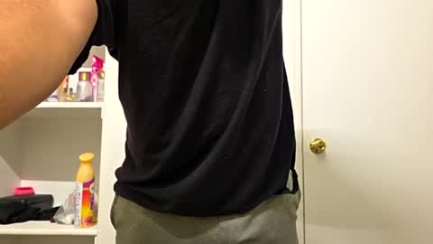 buttdude23 online show from June 26, 1:35 pm