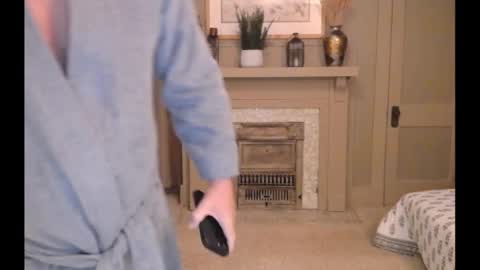 Miles online show from February 10, 11:04 am