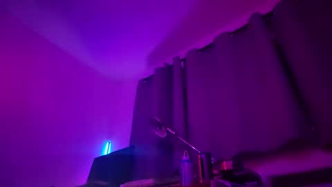 bwall1425 online show from September 18, 12:56 am