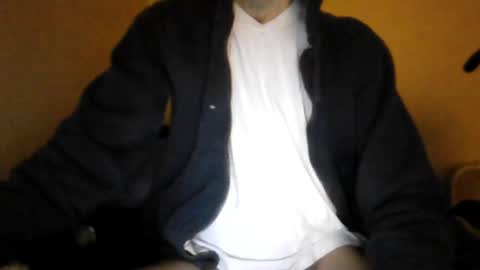 Snapshot of cachondoboi117 chatting on February 9, 5:19 am cachondoboi117 online show from February 9, 5:19 am